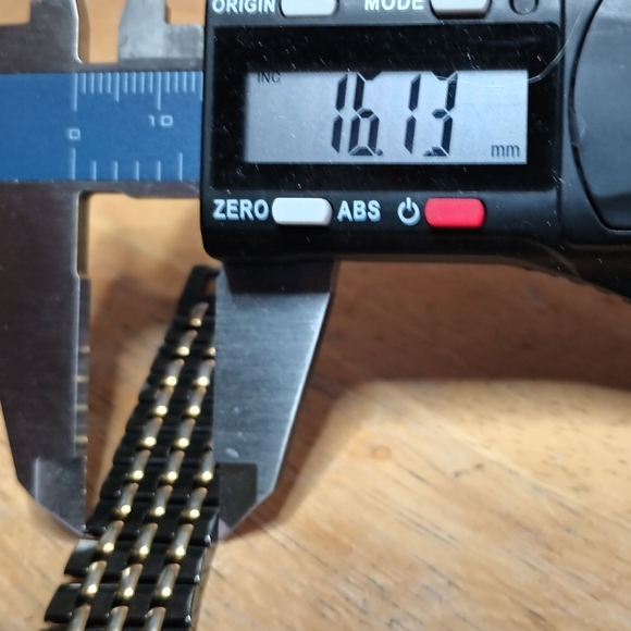 X Seiko Men's Quartz Two tone Gold and gun metal black case and bracelet SS back - Picture 8 of 10